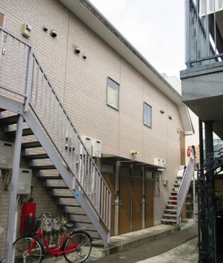 福米コーポのエントランス