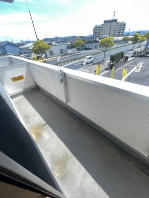 【バルコニー】 | アネーロ枝大津