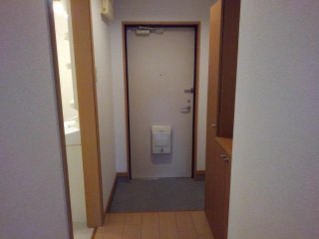 アンジュメゾンの玄関