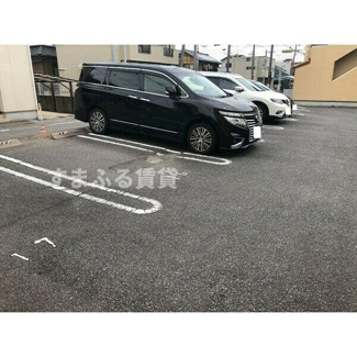 【駐車場】
