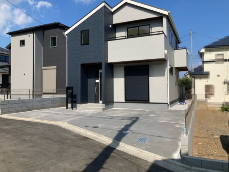 あきる野伊奈第4期　新築分譲住宅　7号棟／全7棟の前面道路含む現地写真