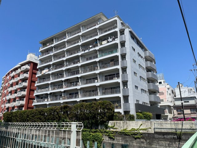 落合マンションの外観