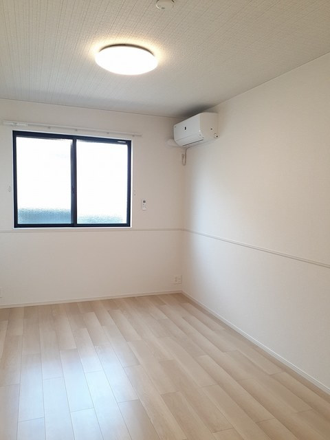 アンドゥトロワの居間・リビング