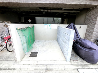 【その他共用部分】 | マイキャッスル・ラルジュ横浜西 | 敷地内ゴミ置き場です。