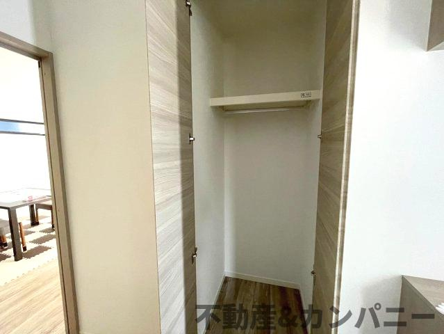 ディアタウン越智2丁目No.1　新築未入居戸建1号棟の収納|ちょっとした収納スペースも充実しています