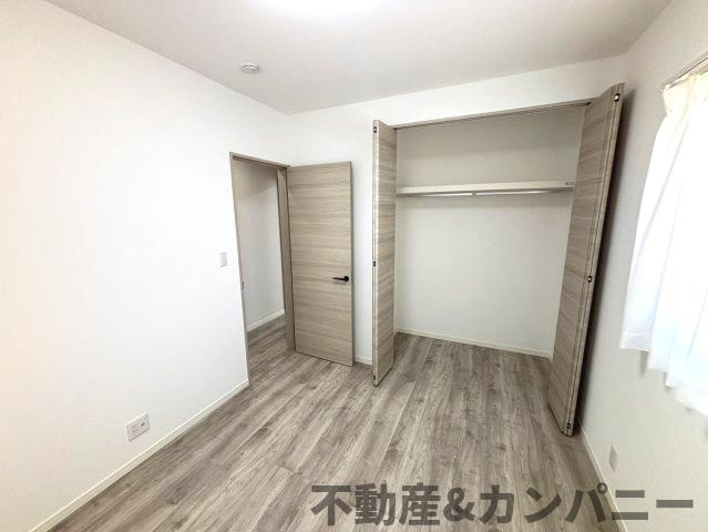 ディアタウン北斎院の洋室|コンパクトで使いやすい洋室です