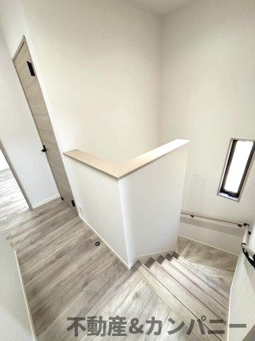 ディアタウン北斎院のその他|2階廊下、階段