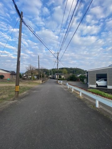 北諸県郡三股町大字蓼池の売地の前面道路含む現地写真