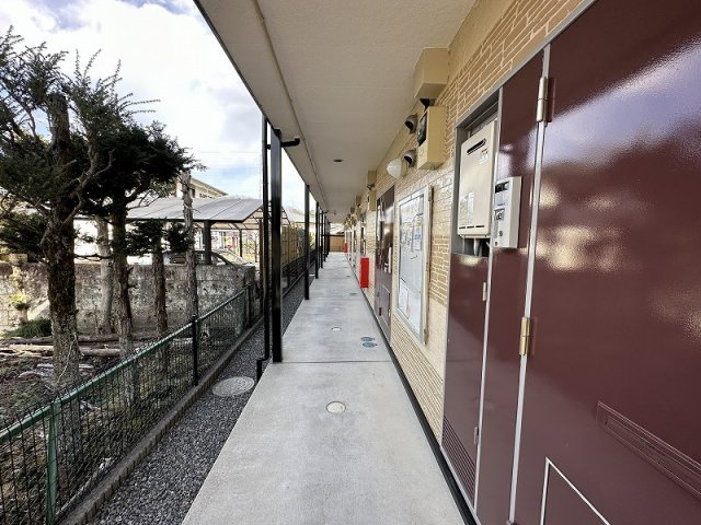 レオパレスアクエリアスのその他|1階廊下