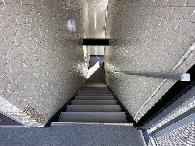 レオパレスアクエリアスのその他|階段