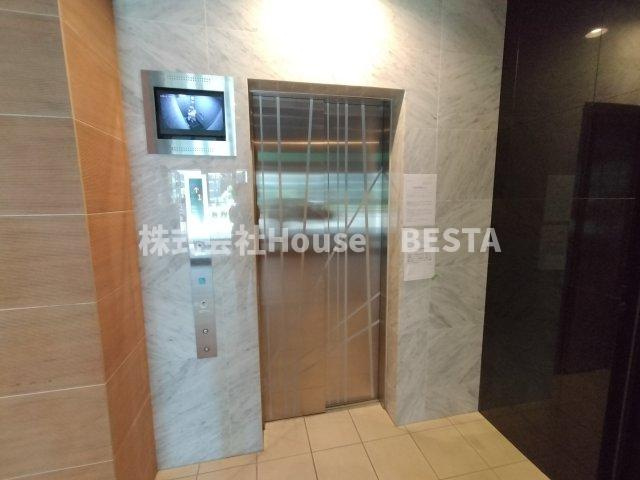 プレサンス三宮ディライトのロビー