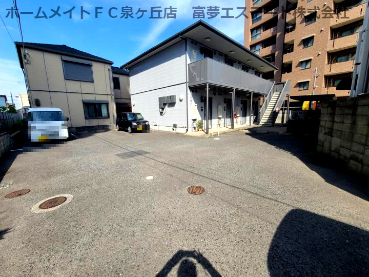 ドルチェ若宮の駐車場