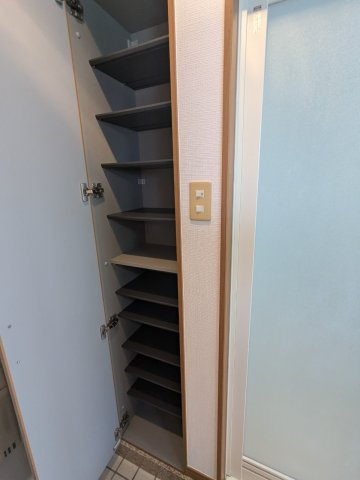 エミネンス西町の収納