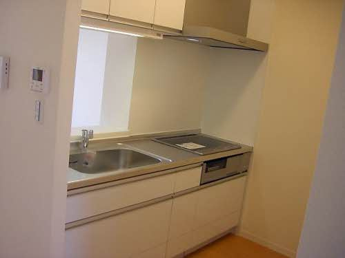 ル・サンティエ のキッチン|コンパクトなキッチンで掃除もラクラク