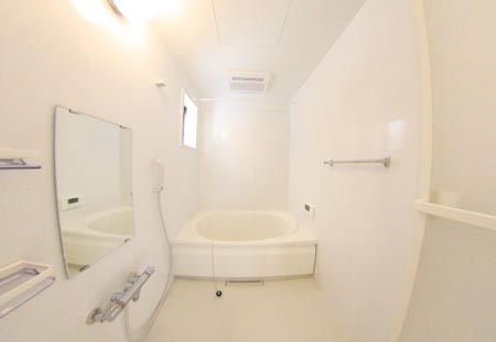 ル・サンティエ の浴室|ゆったり過ごせるお風呂です