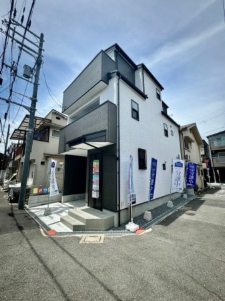 金田町３丁目　新築戸建の前面道路含む現地写真