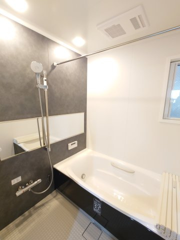 【浴室】 | 山科区御陵久保町　築後未入居モデルハウス
