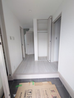 【玄関】 | 山科区御陵久保町　築後未入居モデルハウス