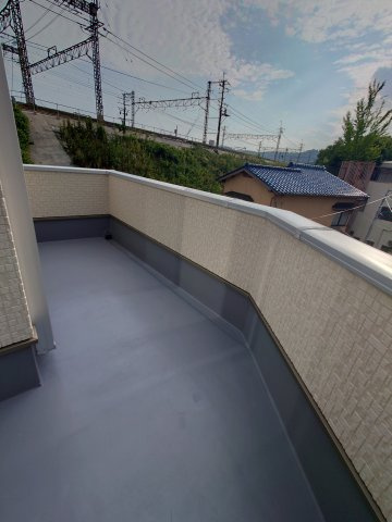 【バルコニー】 | 山科区御陵久保町　築後未入居モデルハウス