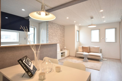 【居間・リビング】 | 山科区御陵久保町　築後未入居モデルハウス