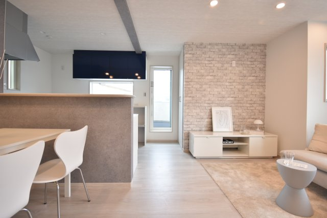 【居間・リビング】 | 山科区御陵久保町　新築戸建