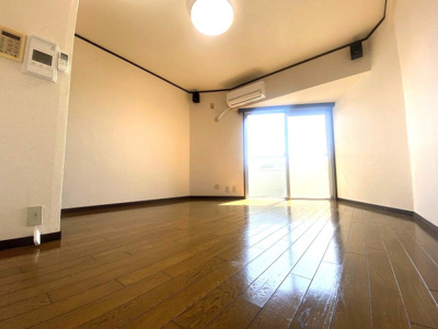 【居間・リビング】 | ライオンズマンションキャンパスシティ香椎 | 別号室の写真になります。現況優先。