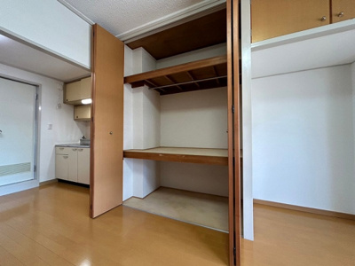 【収納】 | 河村レジデンス | 別号室の写真になります。現況優先。