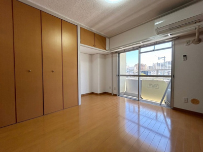 【バルコニー】 | 河村レジデンス | 別号室の写真になります。現況優先。
