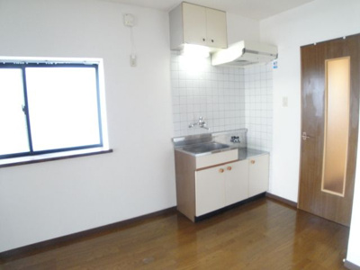 【キッチン】 | プレミール鳥飼 | 別号室の写真になります。現況優先。