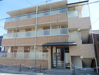 フォレスト新町の外観