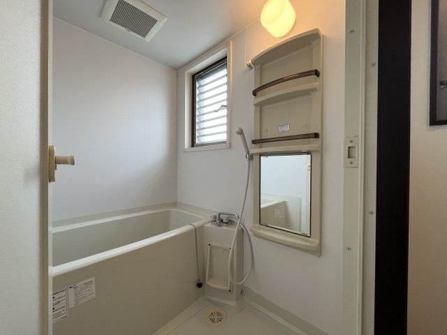 フォレスト新町の浴室