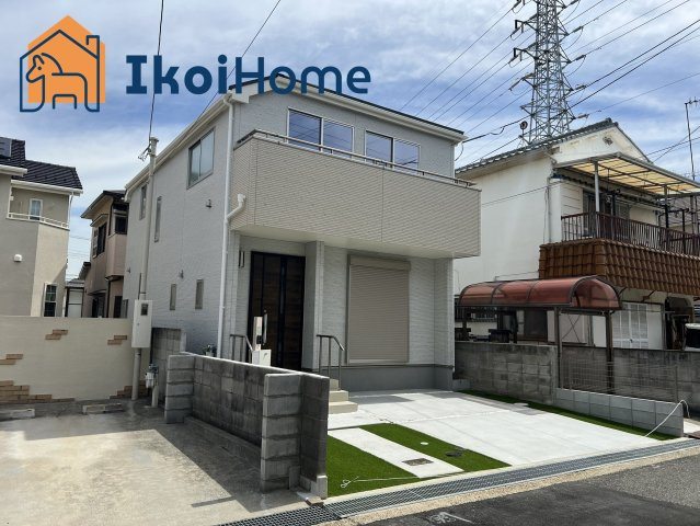 神戸市西区持子　新築一戸の駐車場|また、交通量が少ないので静かです。小さなお子様がいるご家庭はご安心できると思います。