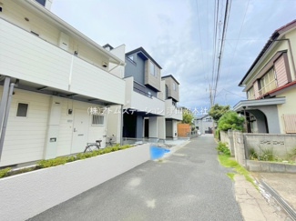 【前面道路含む現地写真】