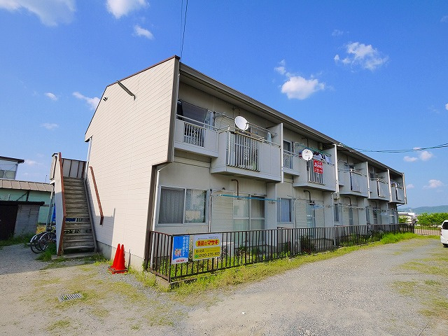 ニューハイツ東中の外観|外観もきれいです