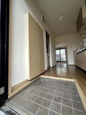 【玄関】 | レイクヒル壱番館