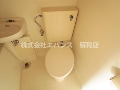 【トイレ】 | 仁戸名町アパート | シンプルで使いやすいトイレです