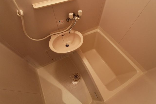 【洗面所】 | 清水メゾンBMⅢ　B | 別号室の写真になります。現況優先。