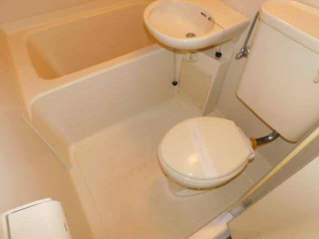 三鷹市深大寺３丁目のアパートのトイレ