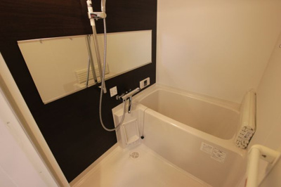 【浴室】 | Renoas HAKATA | 別号室の写真になります。現況優先。