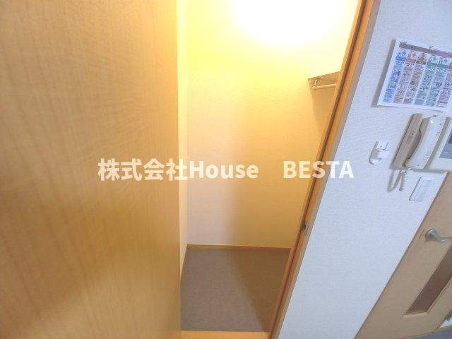 レオパレス兵庫駅南通りの収納