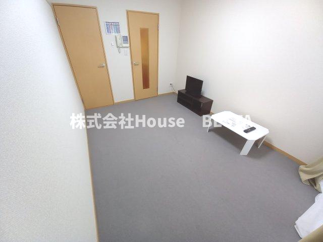 レオパレス兵庫駅南通りの洋室