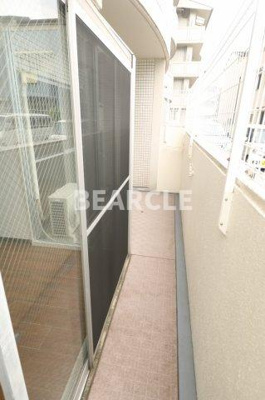 【バルコニー】 | エンブレム城南宮 | 開放的で明るい空間を演出してくれるバルコニーです