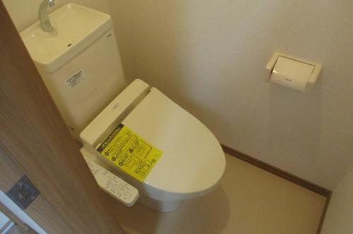 熊本市中央区国府１丁目のアパートのトイレ