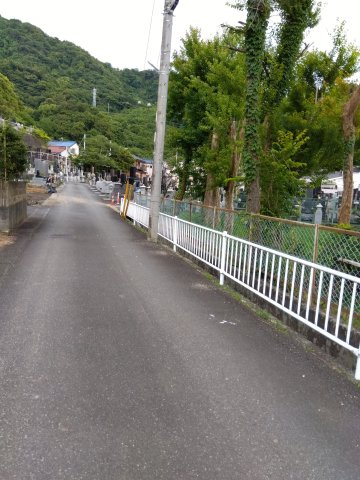 沼津市志下の売地の前面道路含む現地写真|近くに島郷海水浴場があります。沼津御用邸・沼津港などの観光施設も近くにあります。休日のお出掛けが楽しみになりそうですね♪