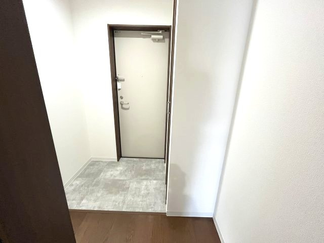 ルクレール菱屋の玄関