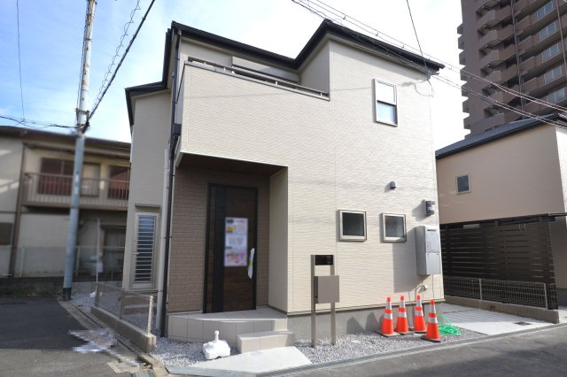 堺市北区百舌鳥梅北町4丁　新築戸建の外観：施工例|《同仕様施工例》外観