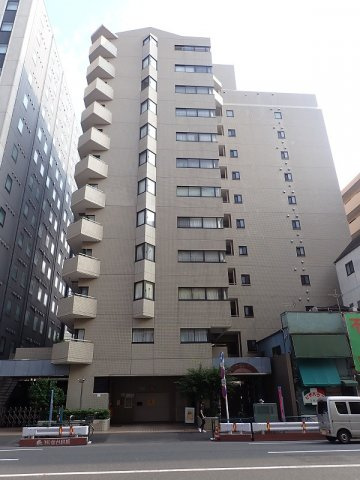 クレッセンコート浅草の外観