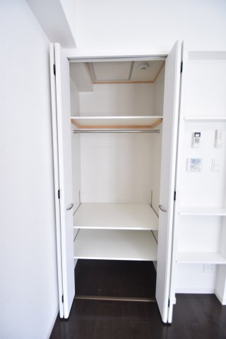 大阪市都島区片町１丁目の賃貸マンションの収納