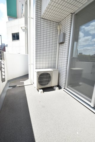 大阪市都島区片町１丁目の賃貸マンションの駐車場