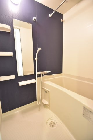 大阪市都島区片町１丁目の賃貸マンションの浴室
